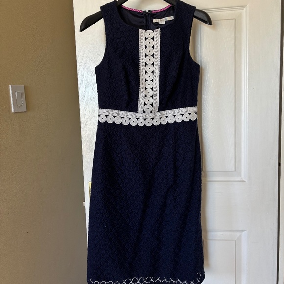 Boden lace dress in navy color, size: US4/UK 8, in great condition - Picture 1 of 5